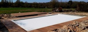 Terrasse et contour piscine en bois exotique Ipé
