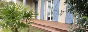 Image d'une terrasse en composite plein